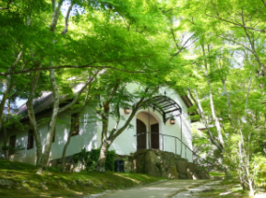 ■岡山駅まで車で15分。高級邸宅をまるごと貸し切りにできるので、大切な人達だけの空間を一日お楽しみいただけます